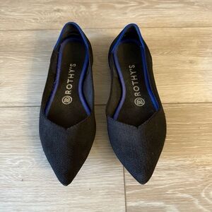 Rothy's Women's Black pointed toe flat shoe loafers slip on casual work sz 7.5
